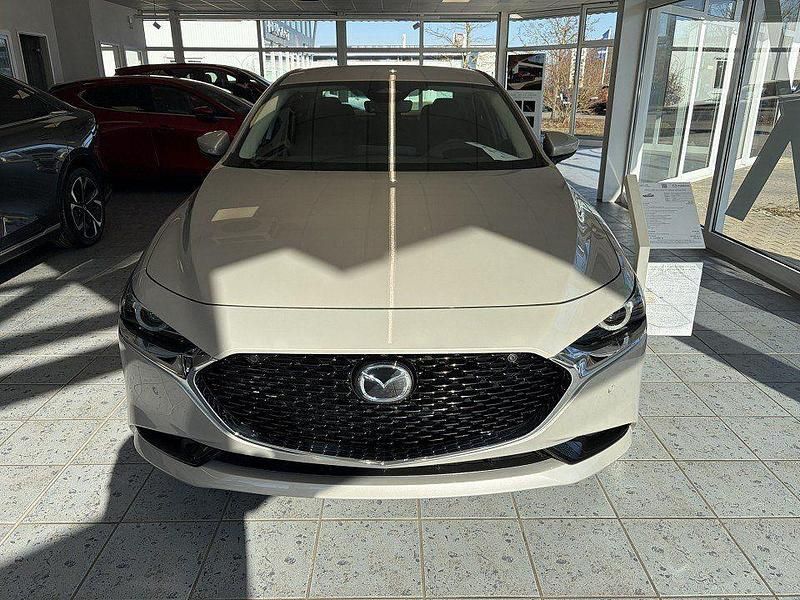 Neu Mazda 3 Exclusive 140 PS (102 kW) 2025 Beige Limousine