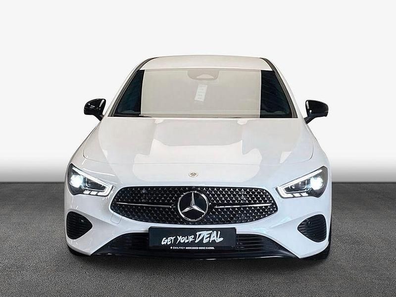 Gebraucht Mercedes CLA180 Shooting Brake Edition 136 PS (100 kW) 2025 Weiß Kombi