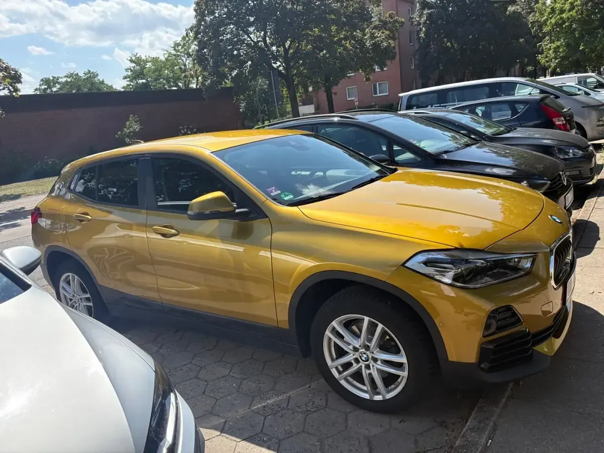Gebraucht BMW X2 150 PS (110 kW) 2022 Gold SUV