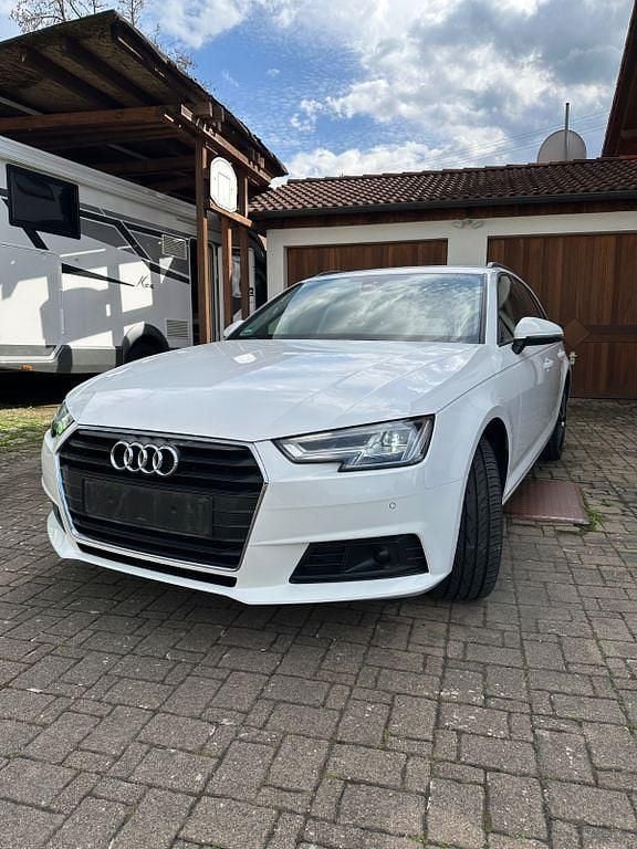 Usata Audi A4 150 CV (110 kW) 2018 Bianco Station wagon