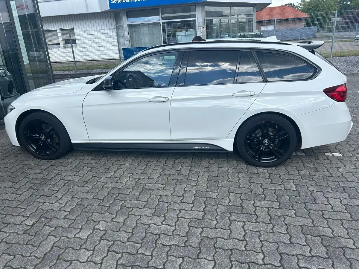 Gebraucht BMW 328 Sport Line 245 PS (180 kW) 2016 Weiß Kombi