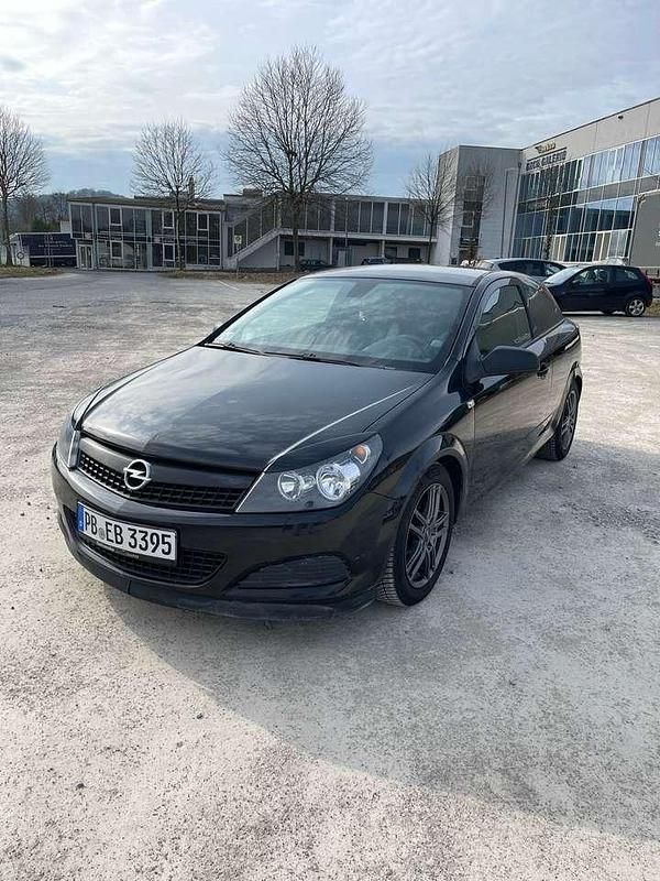Schwarz Gebraucht 2009 Opel Astra GTC Sport Limousine | 2.450 € (Fairer Preis) - Bild 1/4