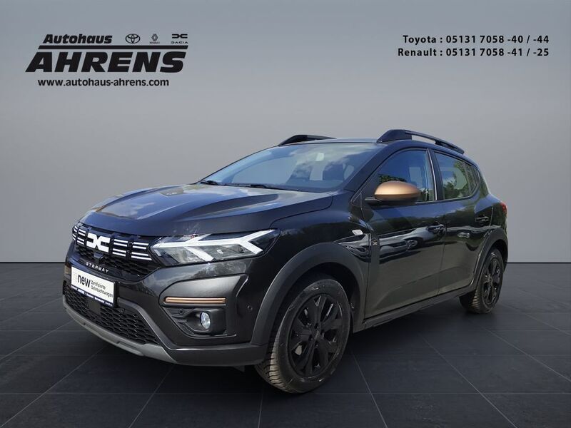 Perlmuttschwarz metallic (metallic) Gebraucht 2024 Dacia Sandero Extreme Kleinwagen | 17.900 € (Etwas zu teuer) - Bild 1/4