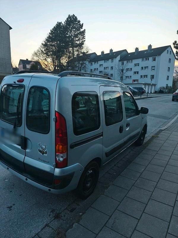 Gebraucht Renault Kangoo 80 PS (58 kW) 2003 Silber Van / Kleinbus