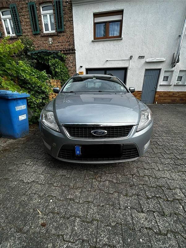 Grau Gebraucht 2009 Ford Mondeo Kombi | 3.500 € (Guter Preis) - Bild 1/4