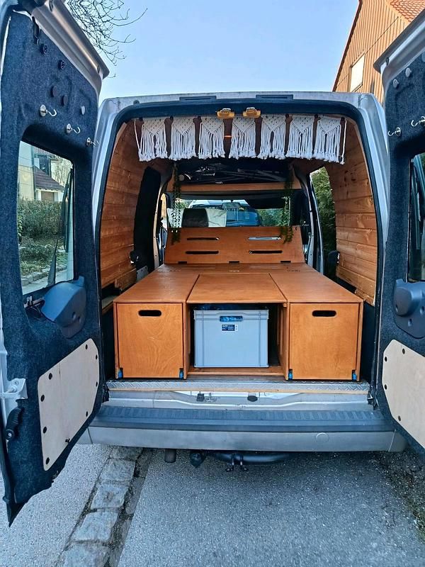 Gebraucht Ford Transit Connect 90 PS (66 kW) 2010 Silber Van / Kleinbus