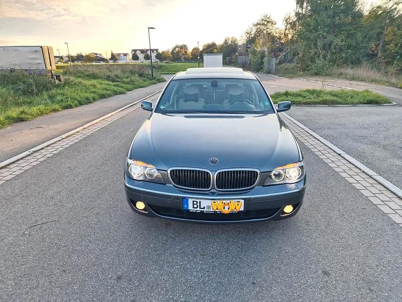 Grau Gebraucht 2006 BMW 730 Limousine | 6.000 € (Fairer Preis) - Bild 1/4