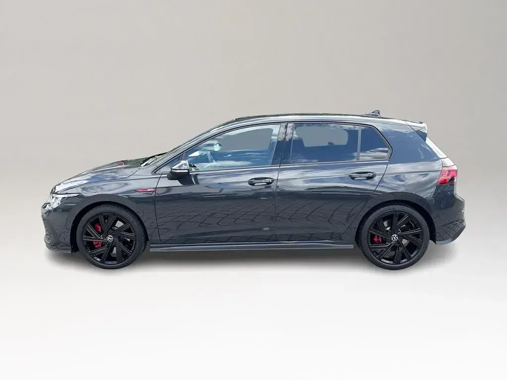 Gebraucht VW Golf VIII GTI 245 PS (180 kW) 2023 Grau Limousine