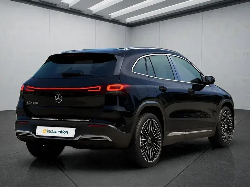 Second-hand Mercedes EQA250 139 kW (190 CP) 2023 Negru SUV