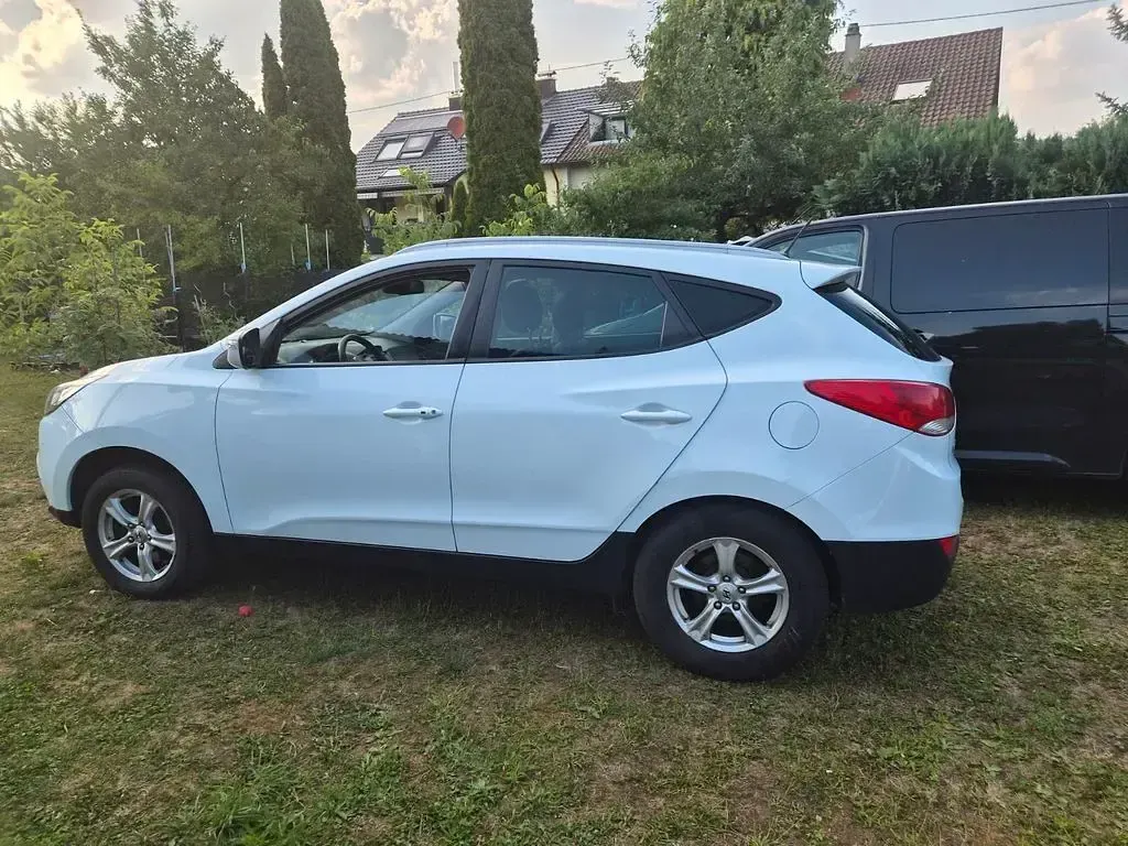 Gebraucht Hyundai ix35 Style 163 PS (119 kW) 2011 Weiß SUV