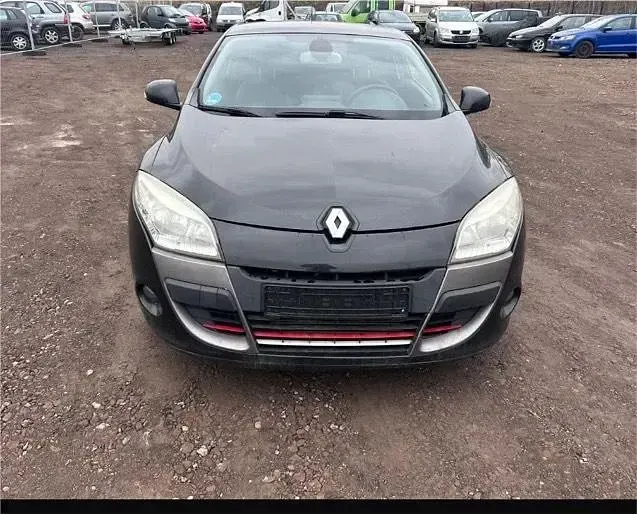 Używany Renault Mégane 131 KM (96 kW) 2010 Czarny Coupe