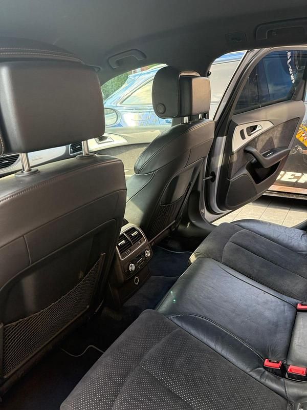 Silber Gebraucht 2015 Audi A6 S-Line Kombi | 15.900 € - Bild 1/4