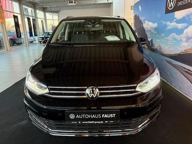 Gebraucht VW Touran Highline 150 PS (110 kW) 2025 Schwarz Van / Kleinbus