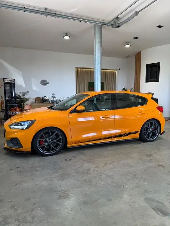 Gebraucht Ford Focus ST 280 PS (205 kW) 2019 Orange Limousine