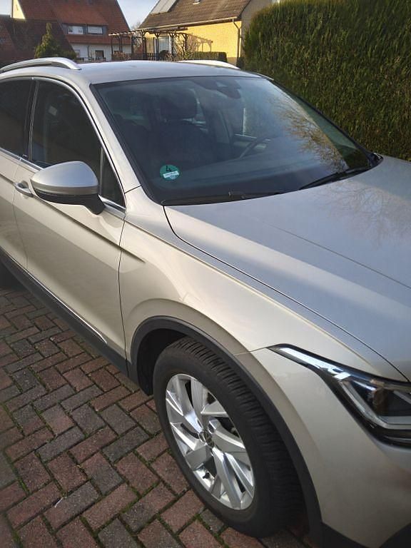 Gebraucht VW Tiguan Move 150 PS (110 kW) 2023 Silber SUV