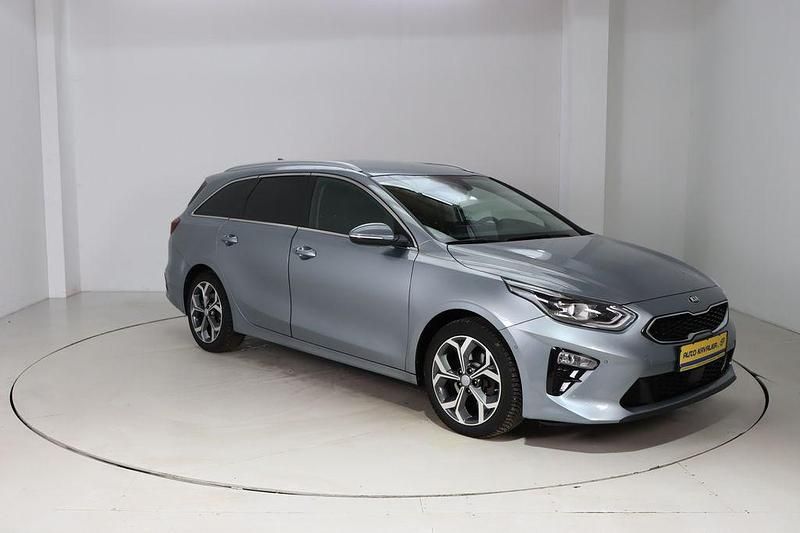 Gebraucht Kia Ceed Sportswagon Spirit 140 PS (102 kW) 2018 Grau Kombi