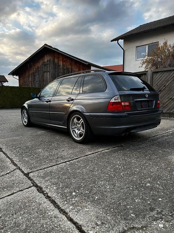 Gebraucht BMW 320 M Sport 170 PS (125 kW) 2002 Grau Kombi