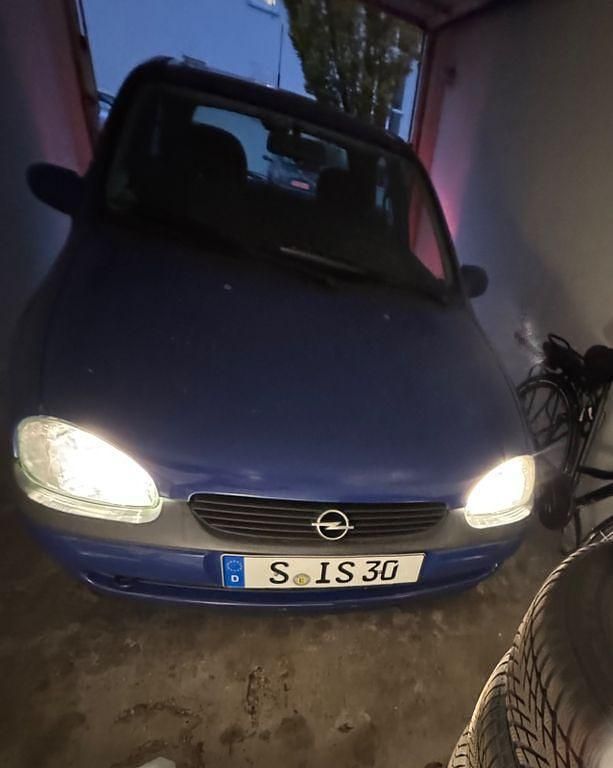 Blau Gebraucht 1999 Opel Corsa Edition Limousine | 1.200 € (Guter Preis) - Bild 1/4