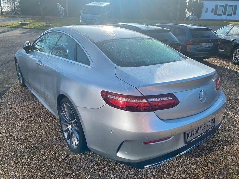 Gebraucht Mercedes E350 286 PS (210 kW) 2019 Silber Coupé