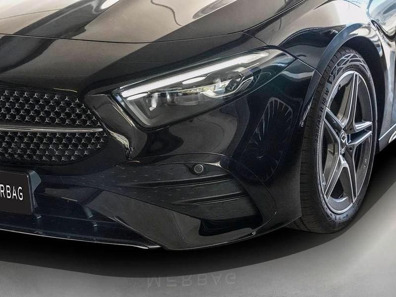 Gebraucht Mercedes A200 AMG 177 PS (130 kW) 2025 Nachtschwarz Limousine