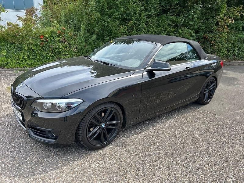Schwarz Gebraucht 2017 BMW 218 Luxury Line Cabrio | 19.000 € (Fairer Preis) - Bild 1/4