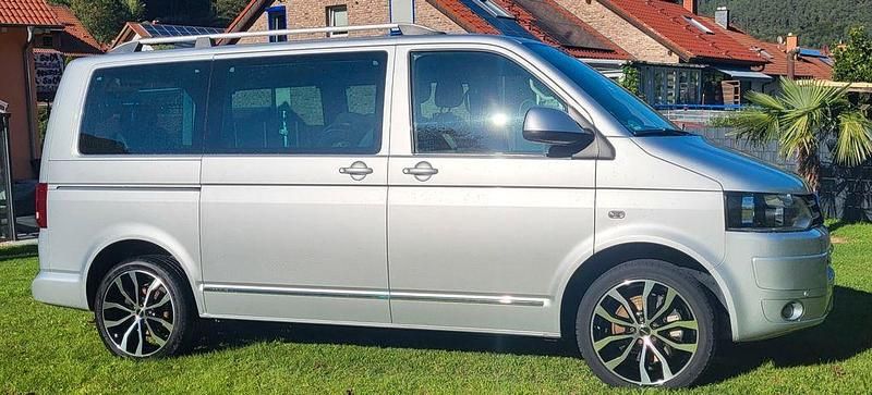 Silber Gebraucht 2014 VW Multivan Van | 26.800 € (Superpreis) - Bild 1/4