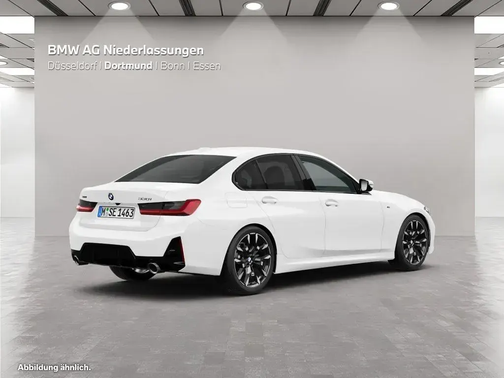 Gebraucht BMW 330 M Sport 258 PS (189 kW) 2025 Weiß Limousine
