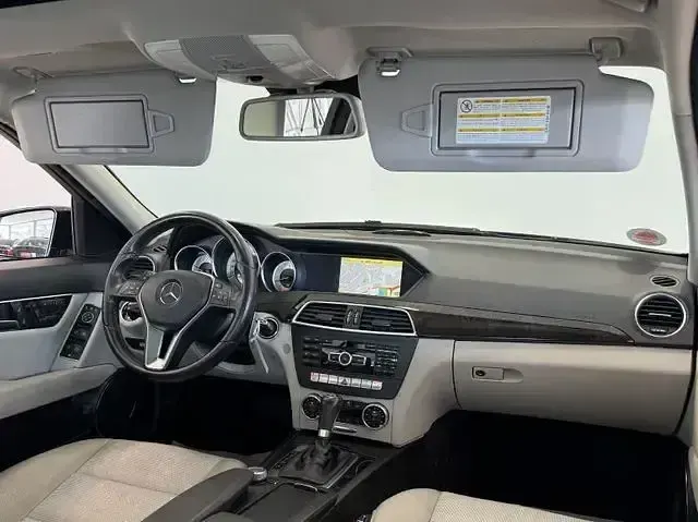 Gebraucht Mercedes C350 Avantgarde 265 PS (194 kW) 2012 Blau Limousine