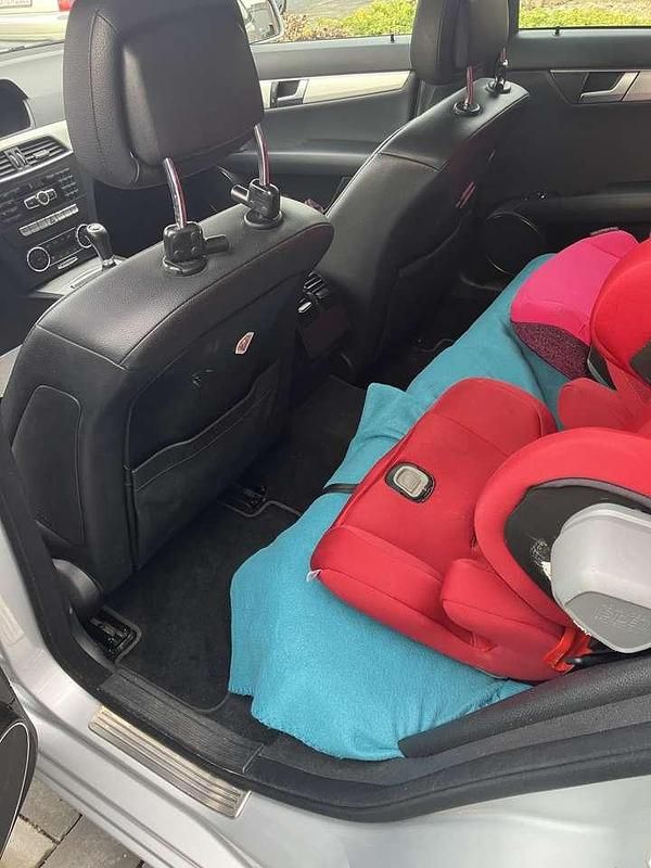 Gebraucht Mercedes C180 120 PS (88 kW) 2012 Grau Kombi