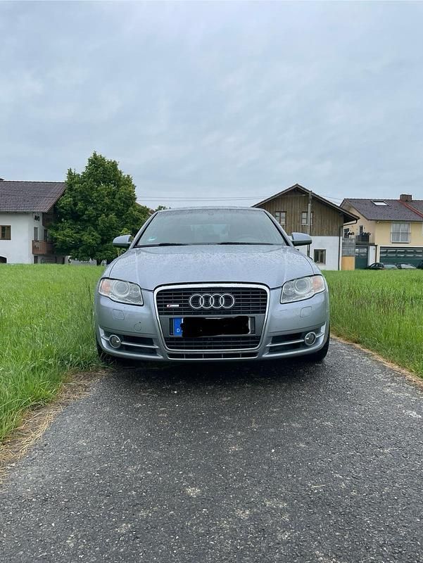 Silber Gebraucht 2006 Audi A4 S-Line Limousine | 2.800 € (Guter Preis) - Bild 1/4