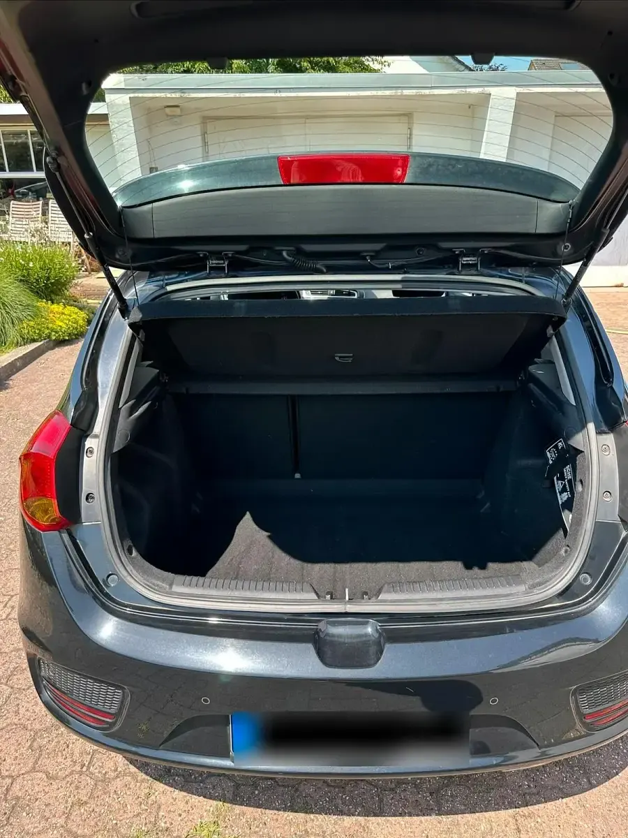 Gebraucht Kia Ceed 100 PS (73 kW) 2016 Schwarz Kleinwagen