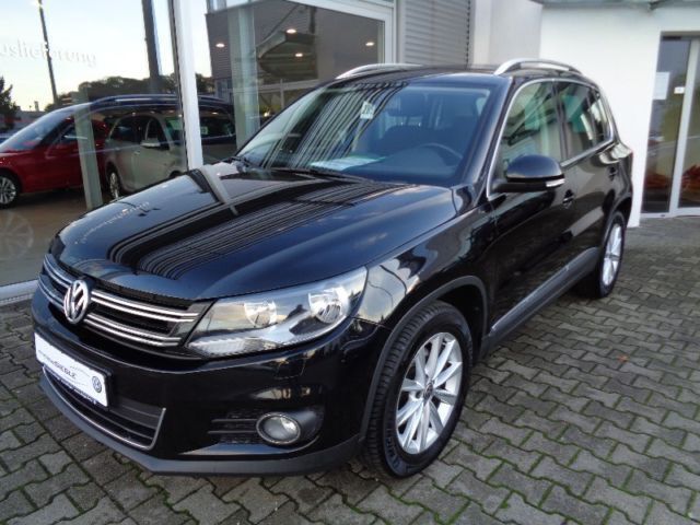 Gebraucht VW Tiguan Sport 140 PS (102 kW) 2014 Schwarz metallic SUV