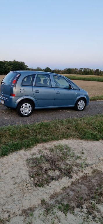 Grau Gebraucht 2006 Opel Meriva Van / Kleinbus | 2.250 € (Fairer Preis) - Bild 1/4