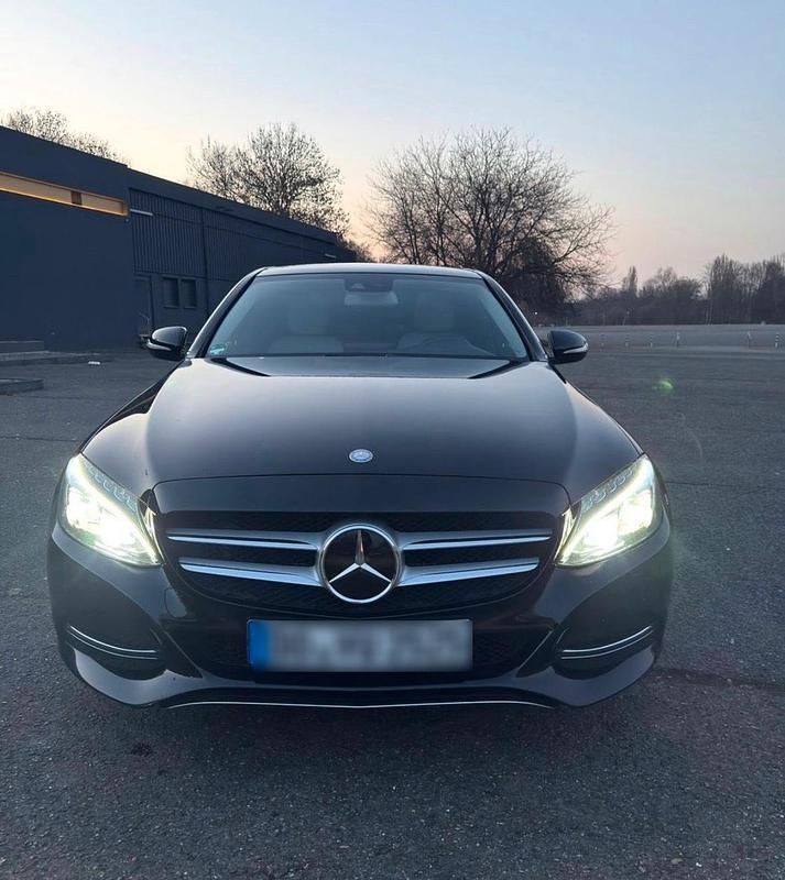 Gebraucht Mercedes C250 204 PS (150 kW) 2014 Schwarz Limousine
