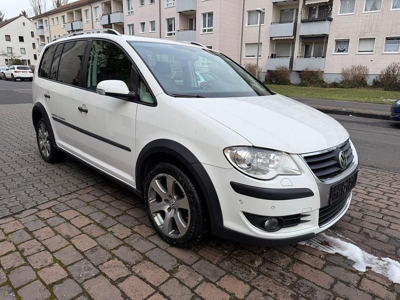 Gebraucht VW Touran Cross 170 PS (125 kW) 2008 Weiß Van / Kleinbus