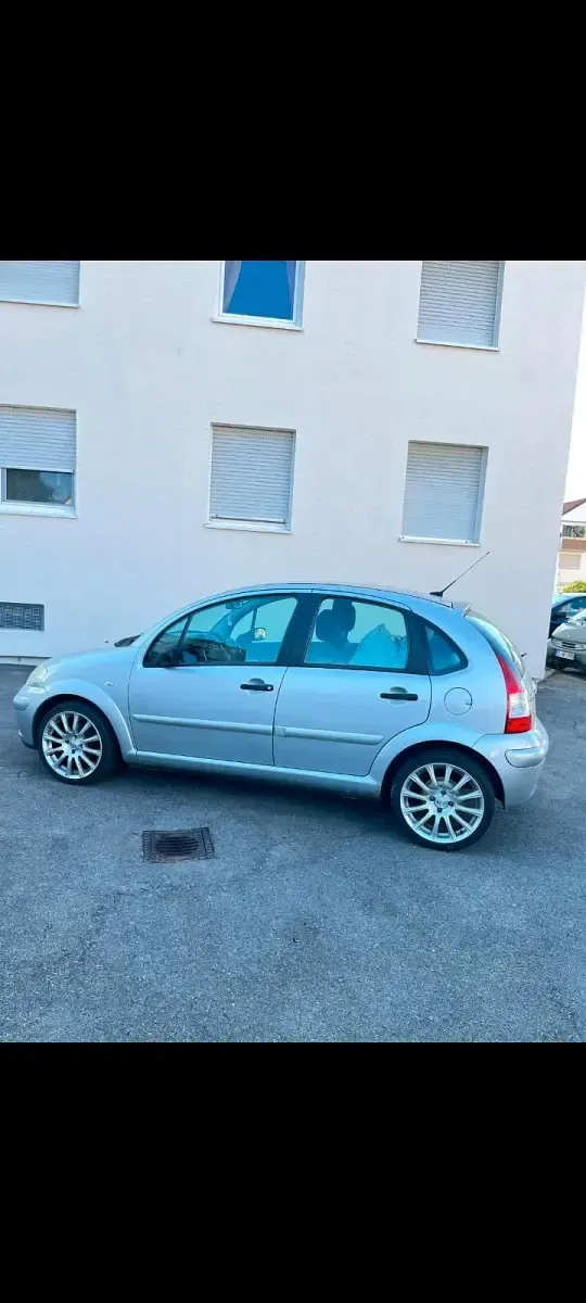 Gebraucht Citroën C3 88 PS (64 kW) 2006 Silber Kleinwagen