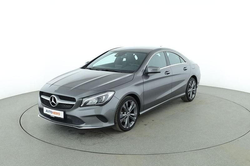 Gebraucht Mercedes CLA180 Urban 122 PS (89 kW) 2017 Limousine