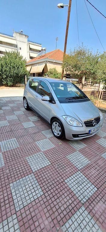 Silber Gebraucht 2011 Mercedes A160 Elegance Van / Kleinbus | 3.799 € (Etwas zu teuer) - Bild 1/4