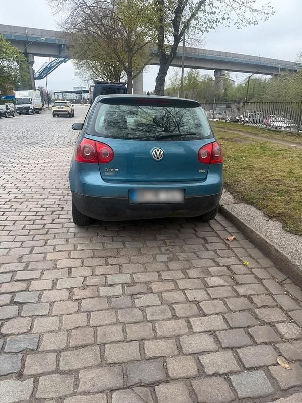 Second-hand VW Golf 75 CP (55 kW) 2006 Albastru Coupe