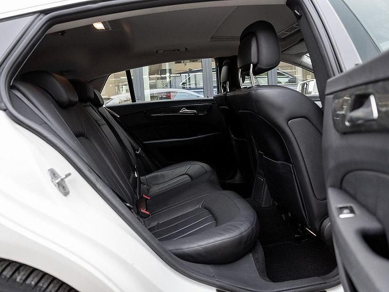Gebraucht Mercedes CLS250 Shooting Brake 204 PS (150 kW) 2014 Diamantweiss bright Kombi