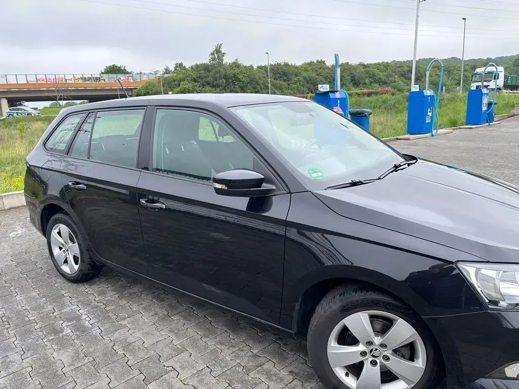 Gebraucht Skoda Fabia Active 95 PS (69 kW) 2018 Schwarz Kombi