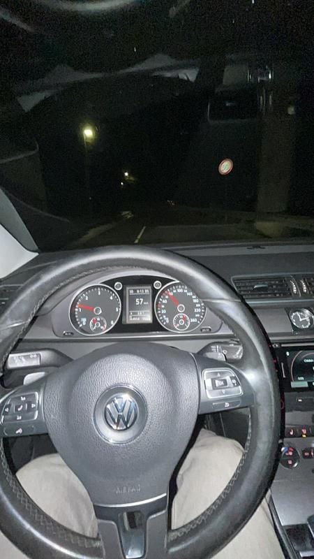 Używany VW Passat 140 KM (102 kW) 2013 Czarny Kombi
