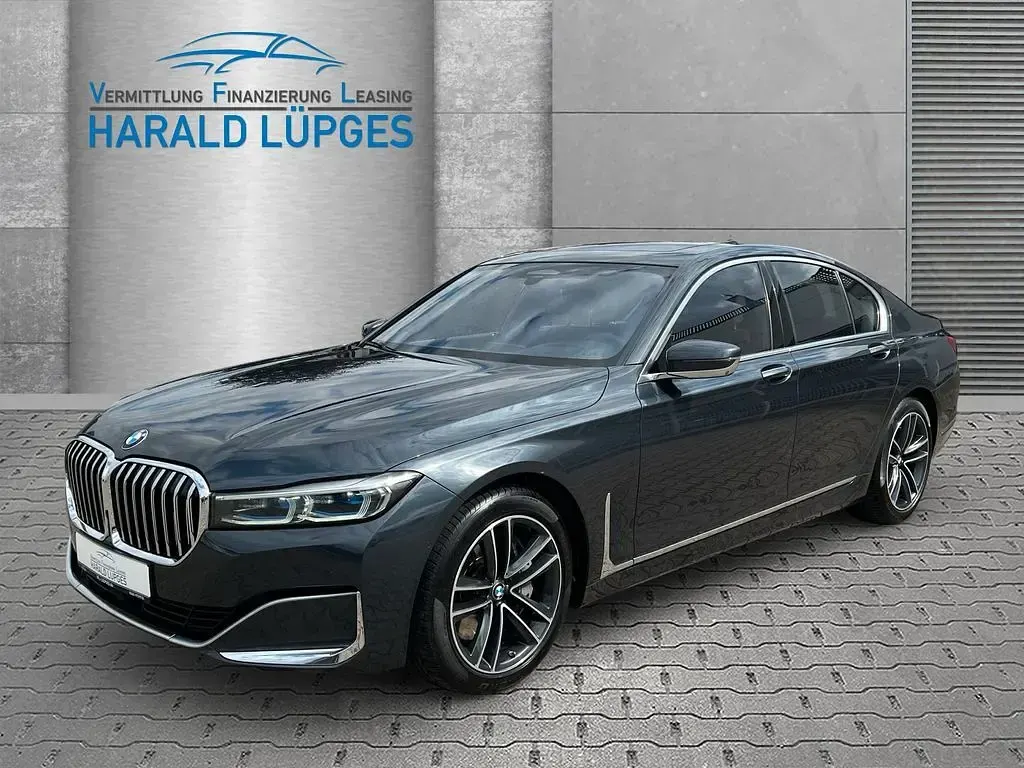 Gebraucht BMW 740 Comfort Edition 320 PS (235 kW) 2020 Arktikgrau Limousine