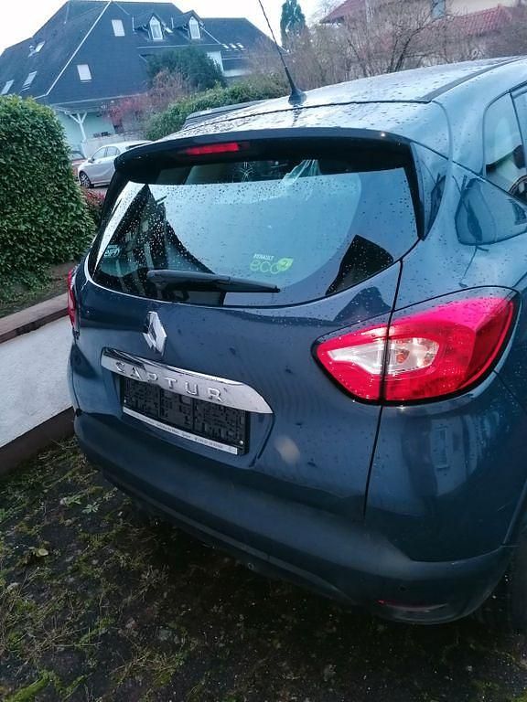 Gebraucht Renault Captur Life 90 PS (66 kW) 2016 Blau SUV