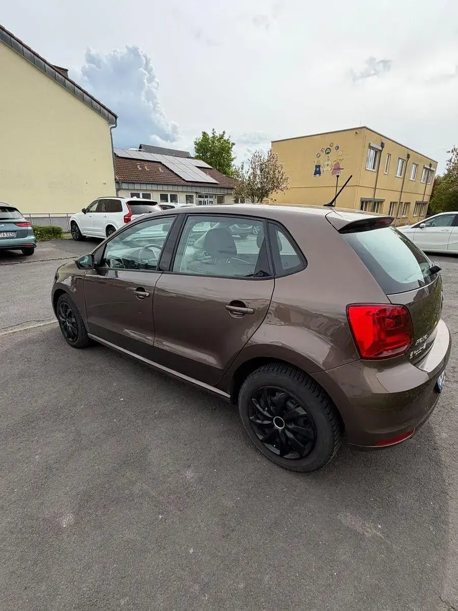 Gebraucht VW Polo 90 PS (66 kW) 2015 Braun Kleinwagen