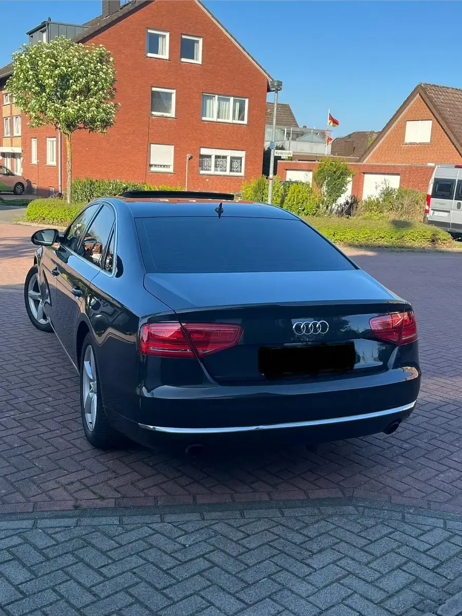 Gebraucht Audi A8 351 PS (258 kW) 2010 Limousine