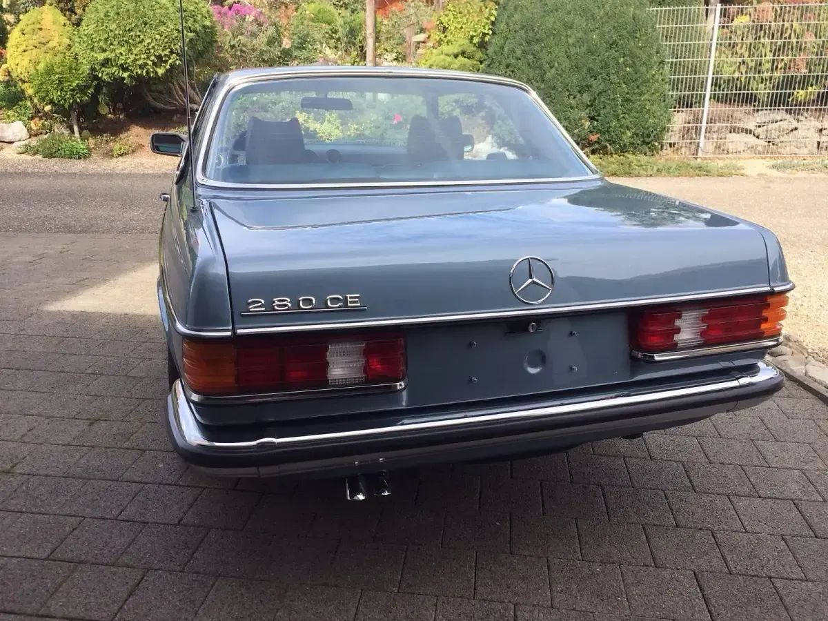 Gebraucht Mercedes 280 185 PS (136 kW) 1979 Andere farben Coupé