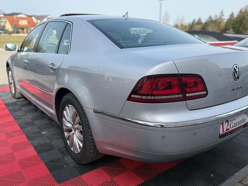 Second-hand VW Phaeton 245 CP (180 kW) 2015 Argintiu Berlinǎ