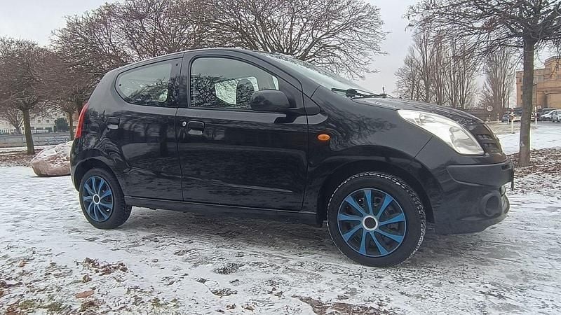 Gebraucht Nissan Pixo 68 PS (50 kW) 2010 Kleinwagen