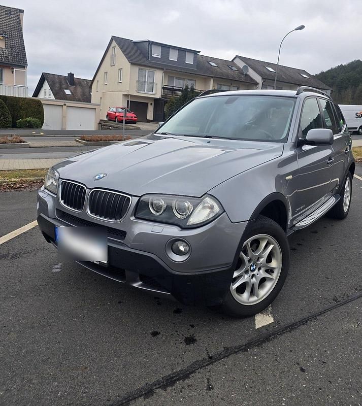 Grau Gebraucht 2009 BMW X3 SUV | 4.750 € (Superpreis) - Bild 1/4